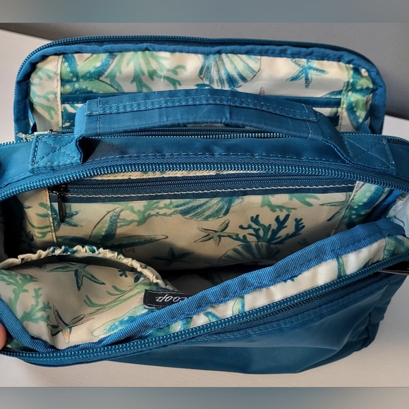 NWOT LUG Scoop Crossbody Purse & Vera Bradley Mirror Compact - Picture 2 of 8